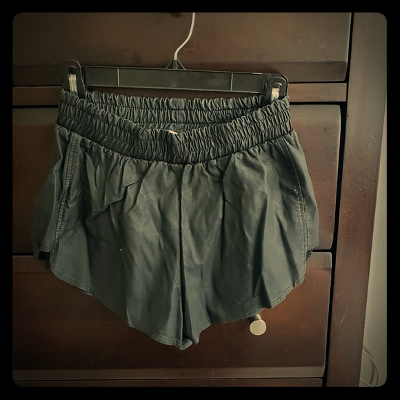 Black pleather shorts - Picture 1 of 1